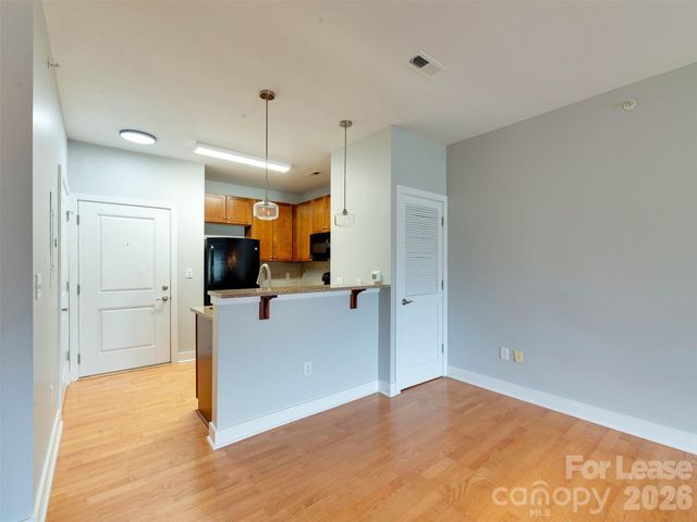 630 Calvert Street 407, Charlotte, NC 28208