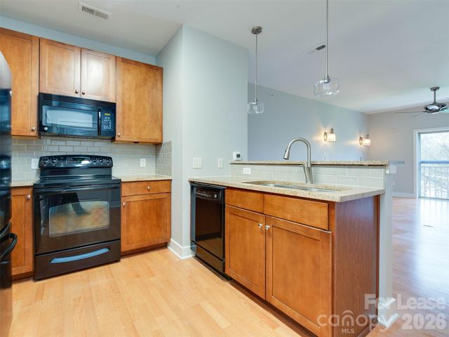 630 Calvert Street 407, Charlotte, NC 28208