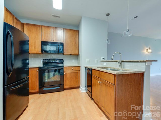 630 Calvert Street 407, Charlotte, NC 28208