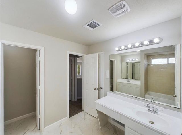 10102 Elder Mill Lane, Sugar Land, TX 77498