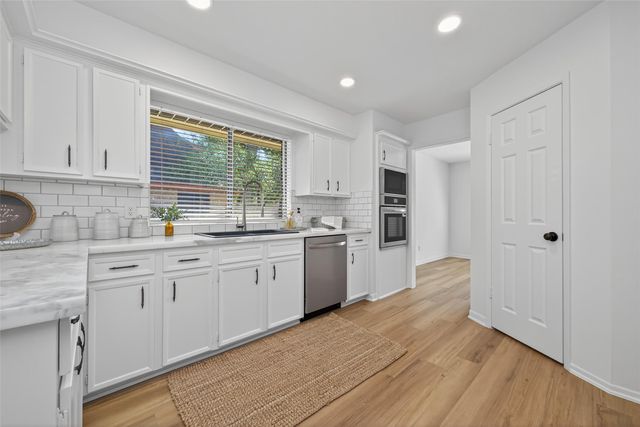 3815 Brook Shadow Drive, Houston, TX 77345