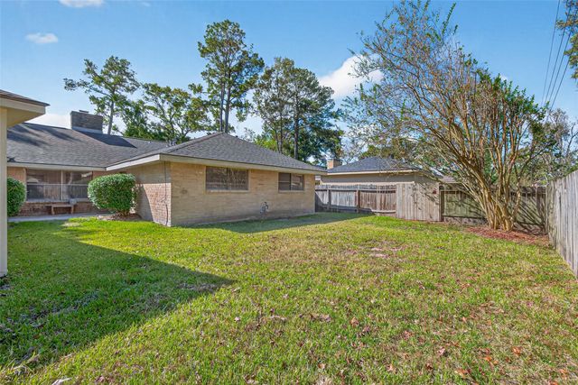 3815 Brook Shadow Drive, Houston, TX 77345