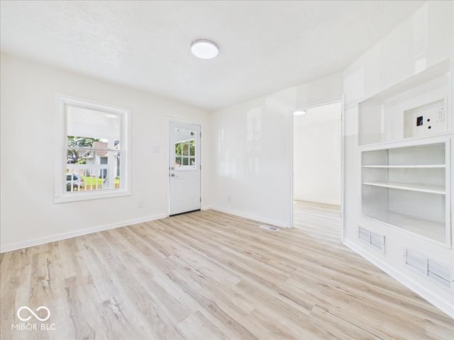 1137 S Randolph Street, Indianapolis, IN 46203