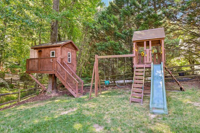 8512 Hampton Chase Court, Wake Forest, NC 27587