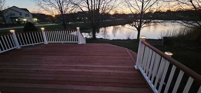 450 Rosewood Crossing, Lindenhurst, IL 60046