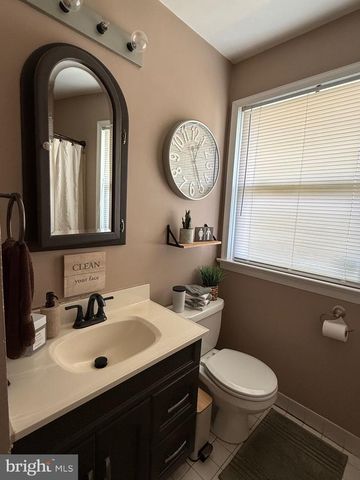 2545 CRAFTON DR, Bensalem, PA 19020