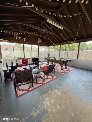 2545 CRAFTON DR, Bensalem, PA 19020