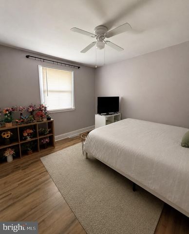 2545 CRAFTON DR, Bensalem, PA 19020