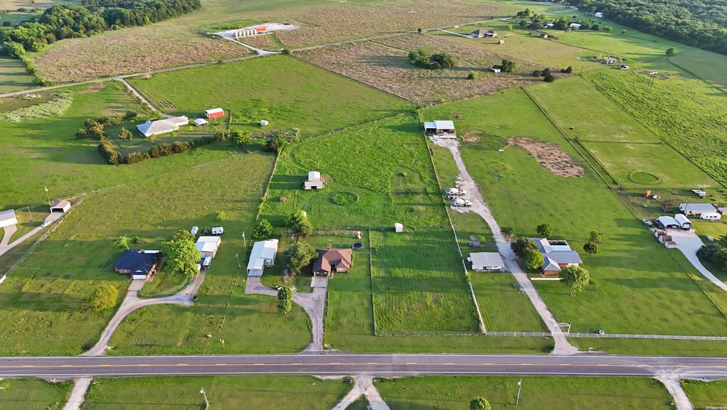 6132 Fm 2415, Alvarado, TX 76009