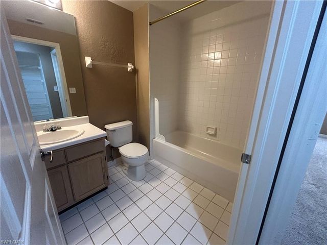 4635 Saint Croix LN 1224, Naples, FL 34109