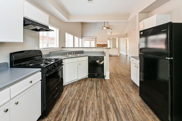 11811 Meadowchase Drive, Houston, TX 77065