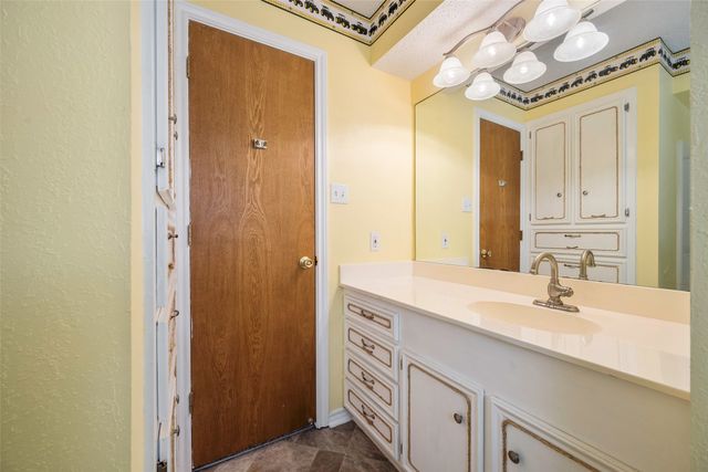 1248 Country Lane, Kaufman, TX 75142