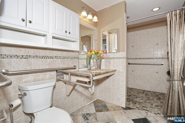 295 Rock Road, Glen Rock, NJ 07452