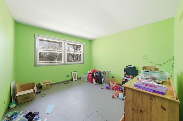 5S671 Heather Court, Naperville, IL 60540