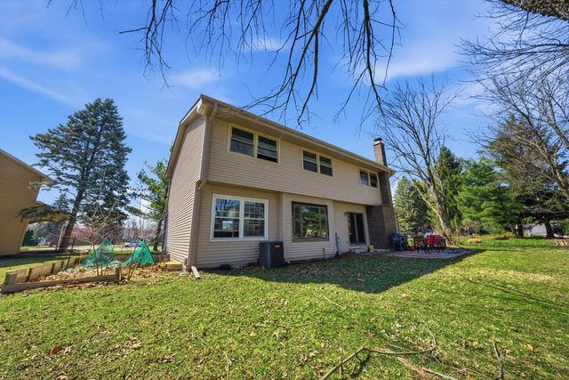 5S671 Heather Court, Naperville, IL 60540