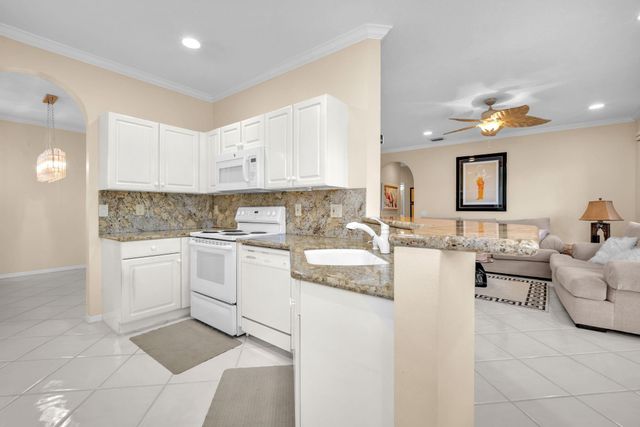 12441 NW 10th Ct A-15, Coral Springs, FL 33071