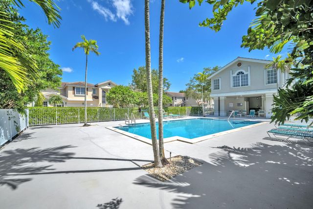 12441 NW 10th Ct A-15, Coral Springs, FL 33071