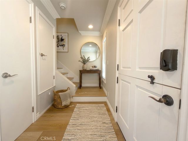 322 Ogle Street Unit C, Costa Mesa, CA 92627
