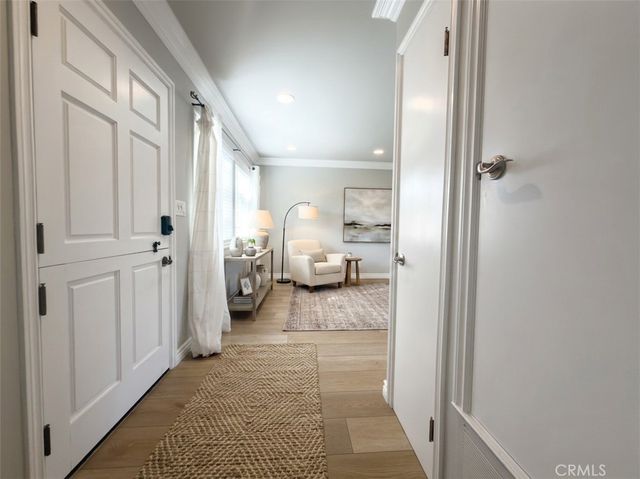 322 Ogle Street Unit C, Costa Mesa, CA 92627