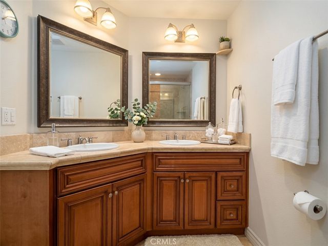 322 Ogle Street Unit C, Costa Mesa, CA 92627