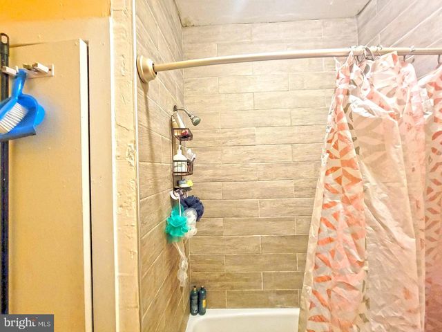 1036 OLEY STREET, Reading, PA 19604
