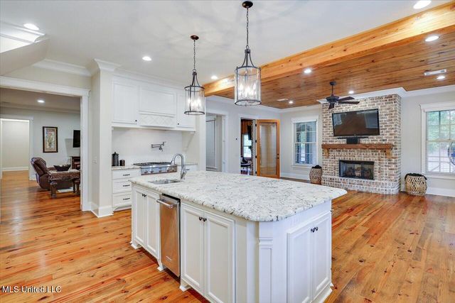 213 Ironwood Plantation Boulevard, Madison, MS 39110