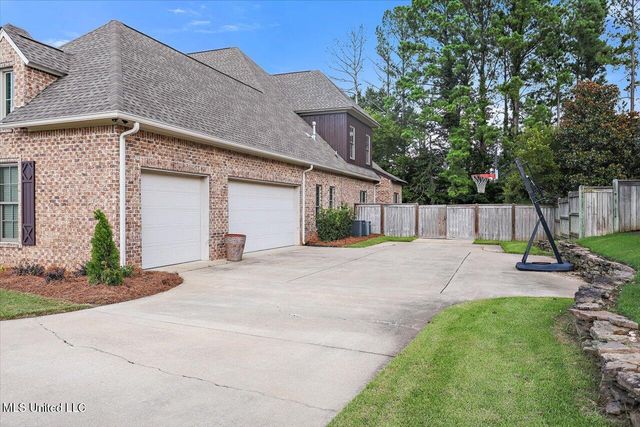 213 Ironwood Plantation Boulevard, Madison, MS 39110