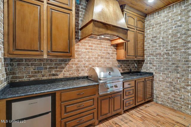 213 Ironwood Plantation Boulevard, Madison, MS 39110