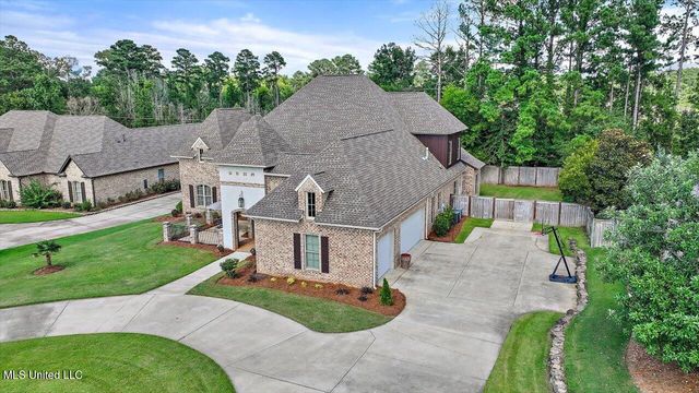 213 Ironwood Plantation Boulevard, Madison, MS 39110