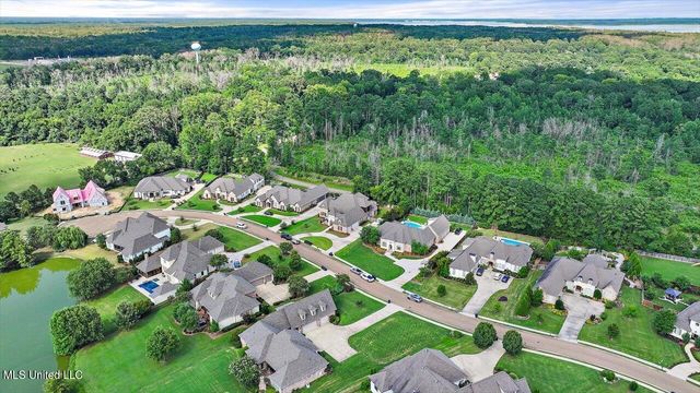 213 Ironwood Plantation Boulevard, Madison, MS 39110