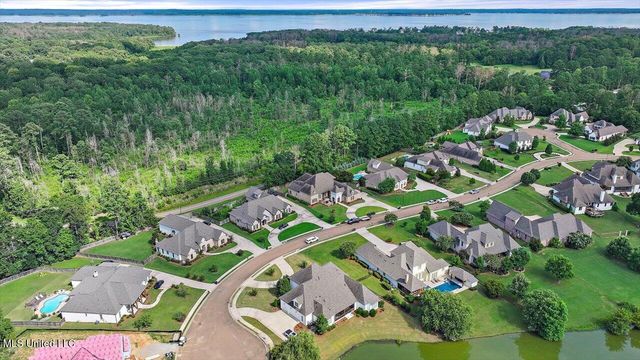 213 Ironwood Plantation Boulevard, Madison, MS 39110