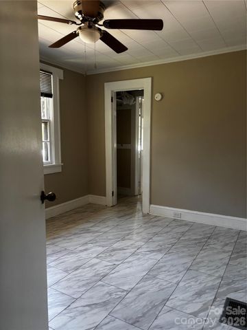 907 Maple Avenue, Salisbury, NC 28144