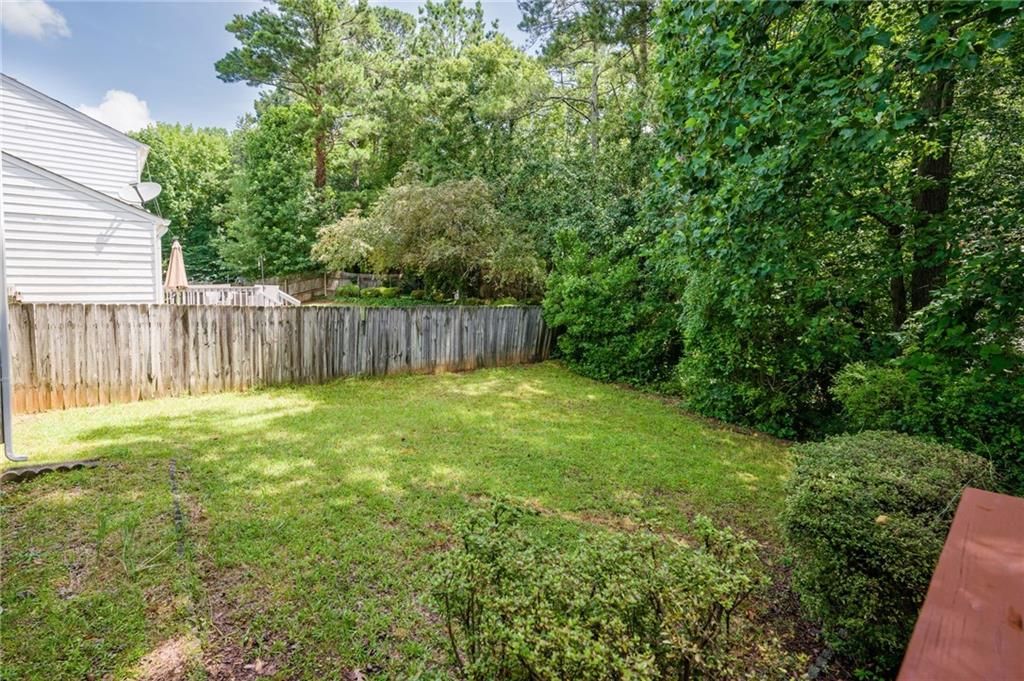 Image 27 of property listing at 11155 Abbotts Station Drive, Duluth, GA 30097