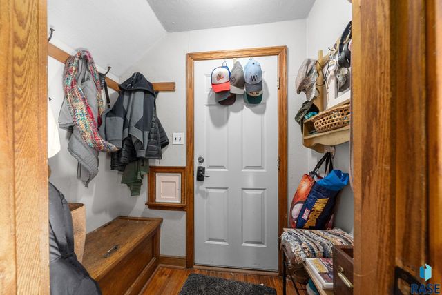 607 28Th St Street, Sioux Falls, SD 57105