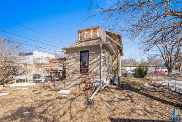 607 28Th St Street, Sioux Falls, SD 57105