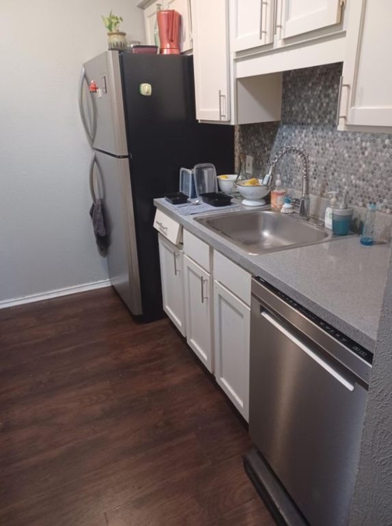 8109 Skillman Street 2003, Dallas, TX 75231