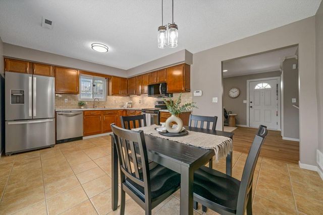 4858 Wallington Drive, Hilliard, OH 43026