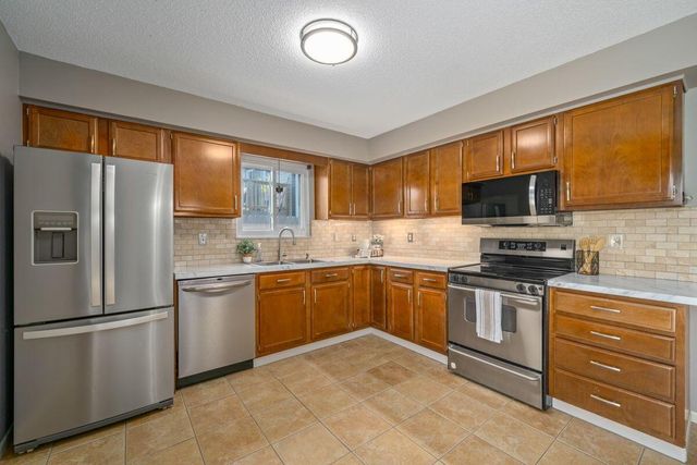 4858 Wallington Drive, Hilliard, OH 43026