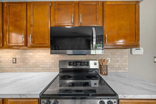 4858 Wallington Drive, Hilliard, OH 43026