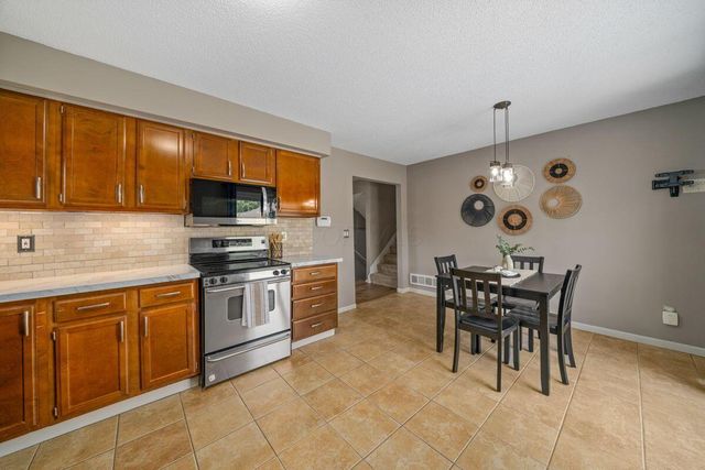 4858 Wallington Drive, Hilliard, OH 43026