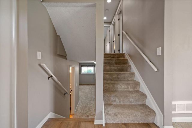 4858 Wallington Drive, Hilliard, OH 43026