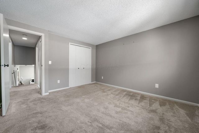 4858 Wallington Drive, Hilliard, OH 43026