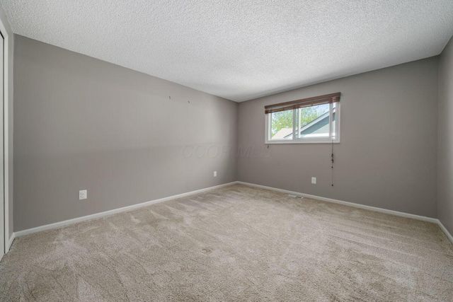 4858 Wallington Drive, Hilliard, OH 43026