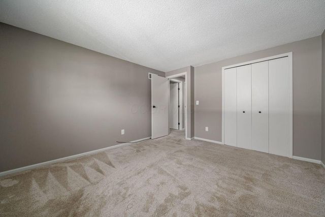4858 Wallington Drive, Hilliard, OH 43026