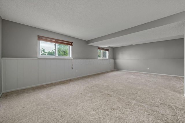 4858 Wallington Drive, Hilliard, OH 43026