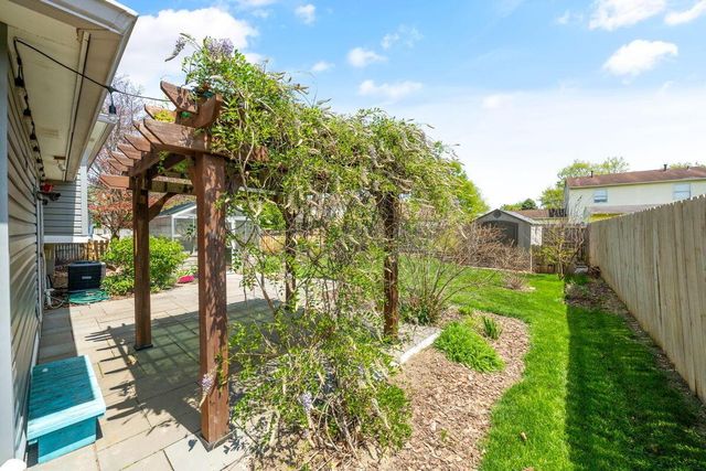 4858 Wallington Drive, Hilliard, OH 43026