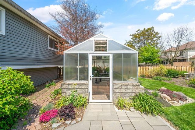 4858 Wallington Drive, Hilliard, OH 43026