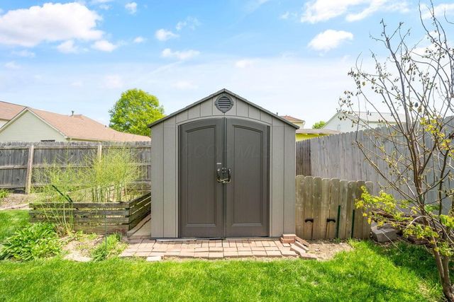 4858 Wallington Drive, Hilliard, OH 43026