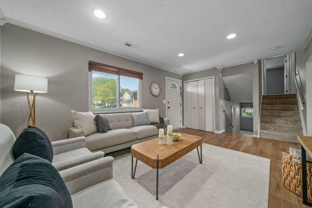 4858 Wallington Drive, Hilliard, OH 43026