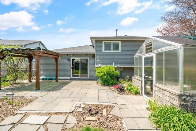 4858 Wallington Drive, Hilliard, OH 43026